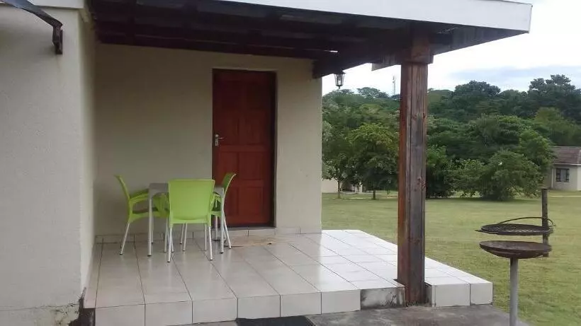 Sand River Cottages