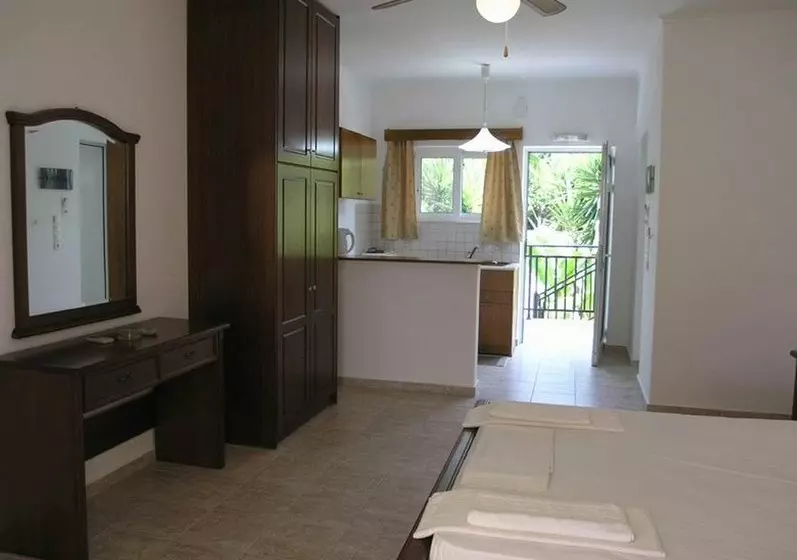 Stefanos Studios