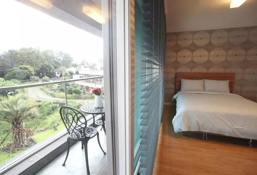 Badagaeso Pension Jeju