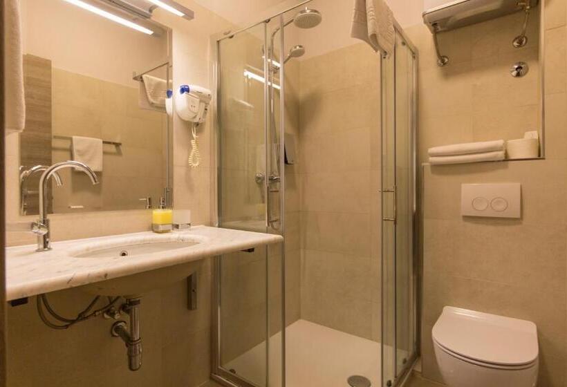 Tifani Luxury Rooms 2