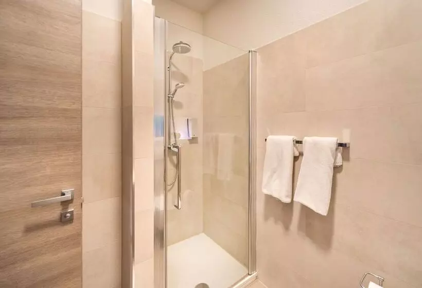 Tifani Luxury Rooms 2