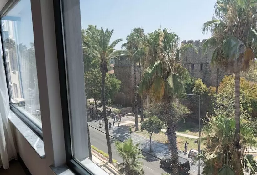 Hotelli Just Inn City