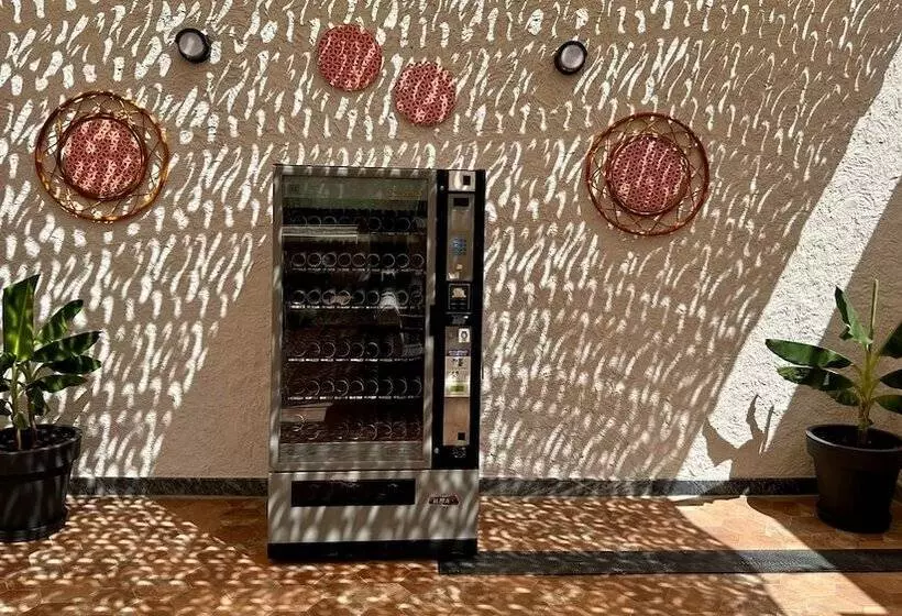 Hotelli Just Inn City