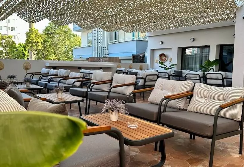 Hotelli Just Inn City