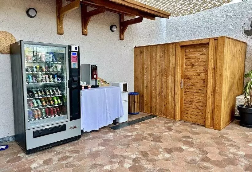 Hotelli Just Inn City