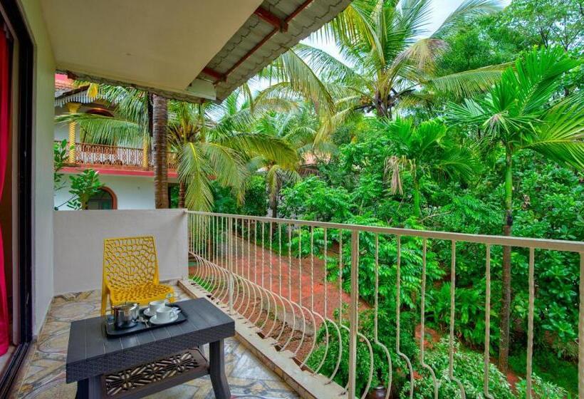 Отель La Station Resort Vagator