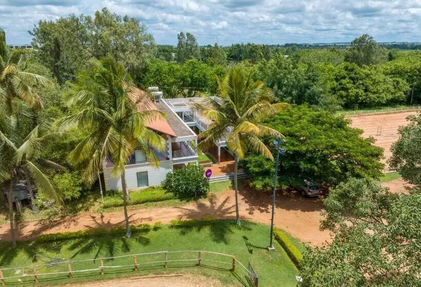 Hotelli Olive Farm @ Embassy International Riding School