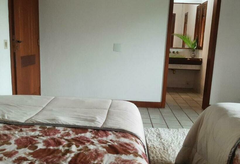 펜션 Quarto Privativo