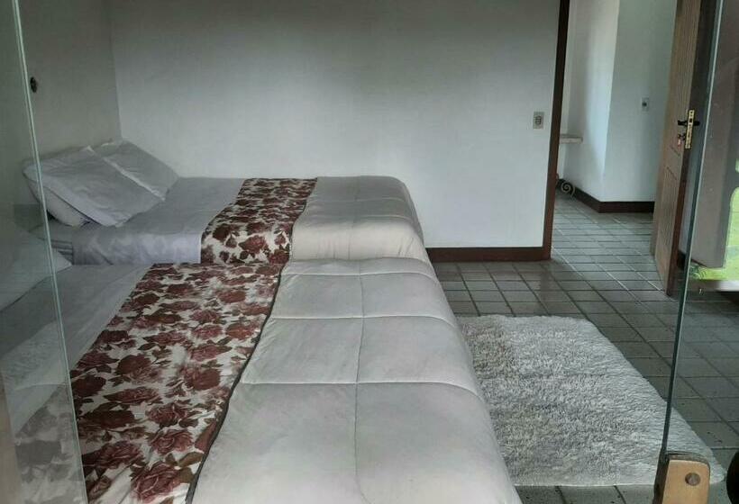 펜션 Quarto Privativo