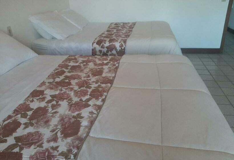 펜션 Quarto Privativo