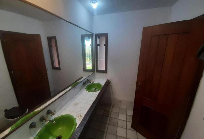 펜션 Quarto Privativo