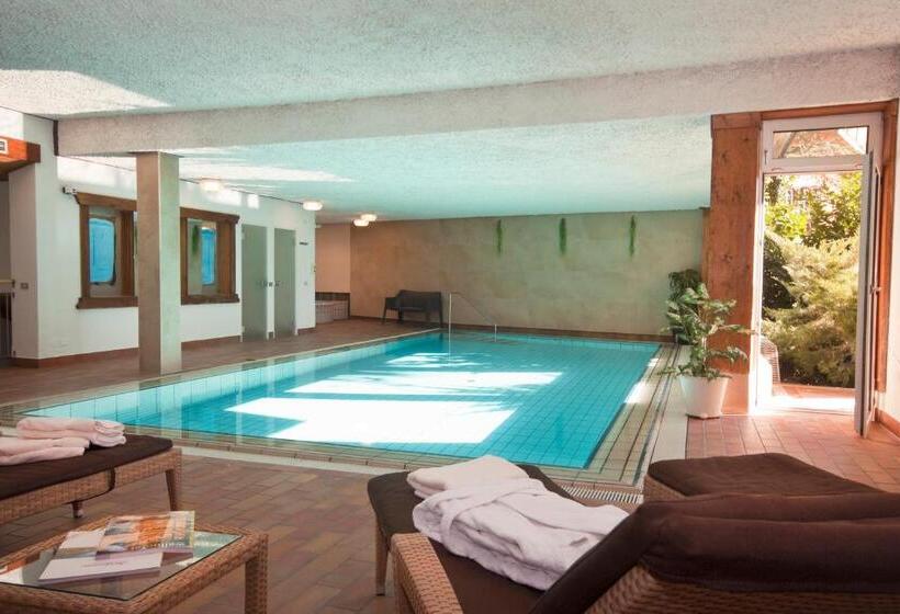 Ferienwohnungen St Hippolyt Mit Hallenbad