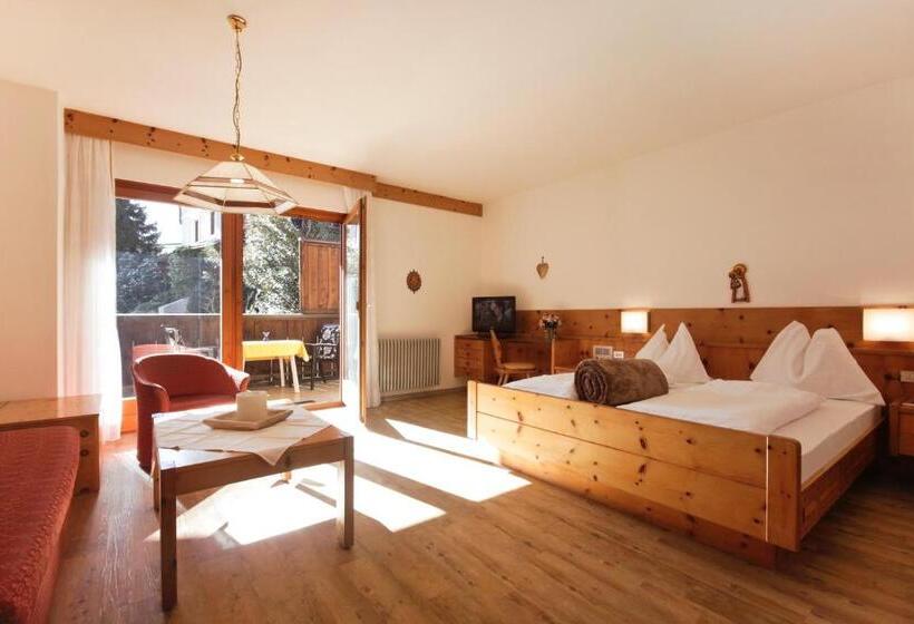 Ferienwohnungen St Hippolyt Mit Hallenbad