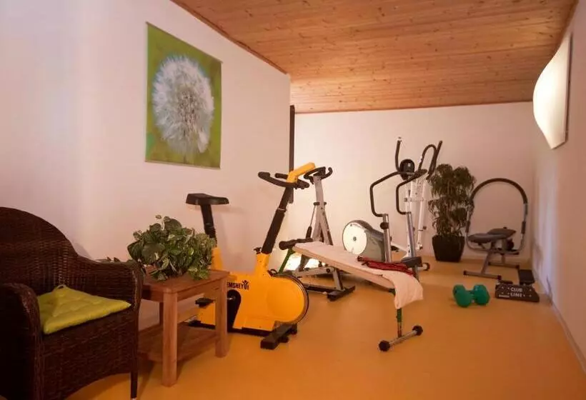 Ferienwohnungen St Hippolyt Mit Hallenbad