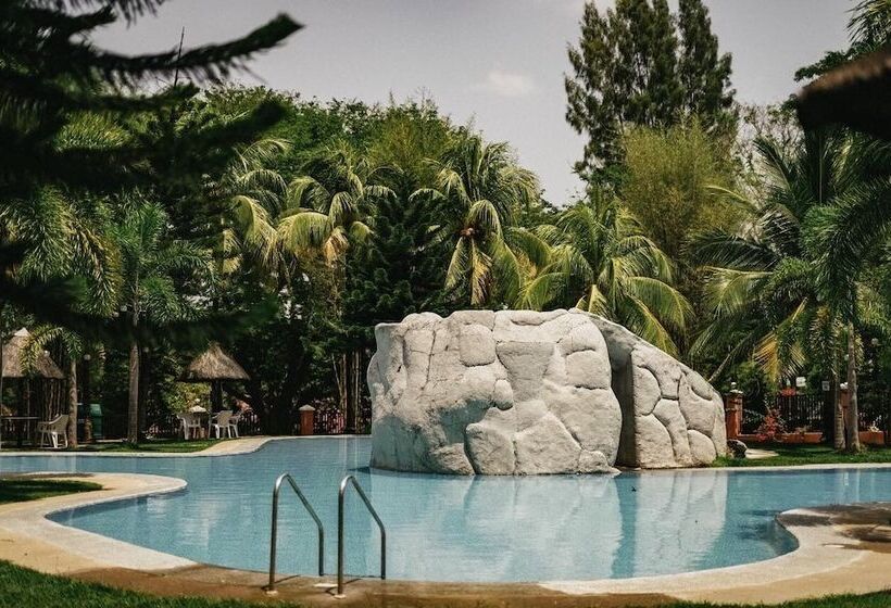 호텔 Emerald Manor