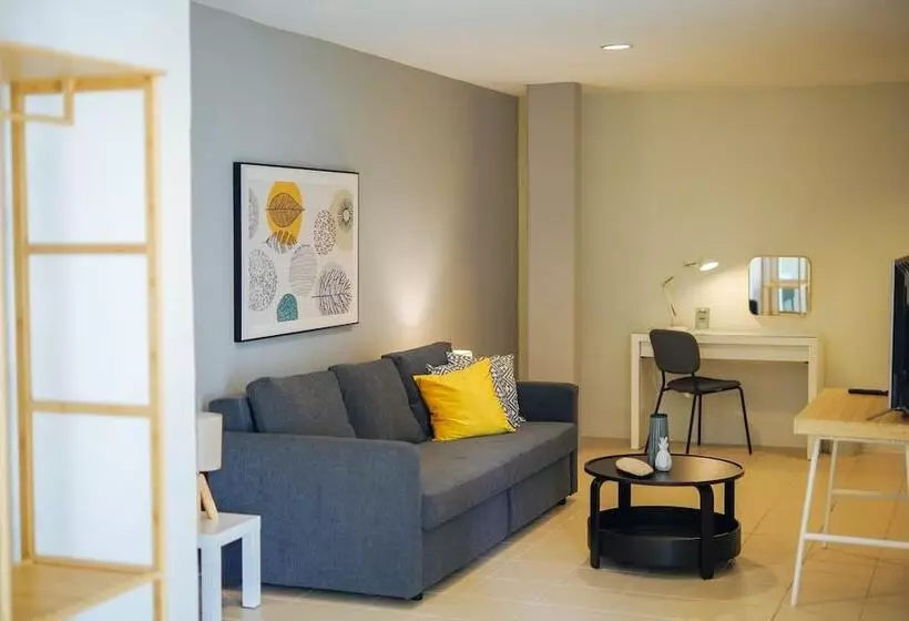 Hotelli Emerald Manor