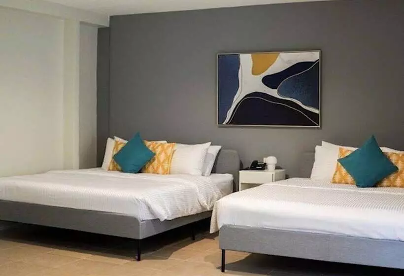 Hotelli Emerald Manor