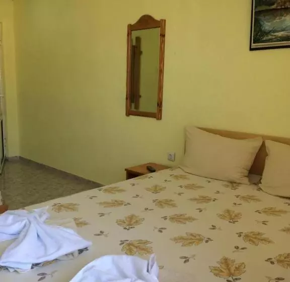 پانسیون Guest Rooms Nia Elis Kiten