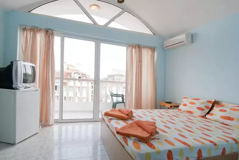 پانسیون Guest Rooms Nia Elis Kiten