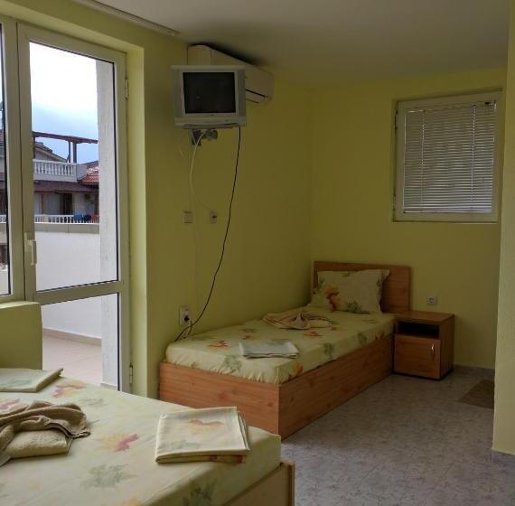 膳宿费 Guest Rooms Nia Elis Kiten