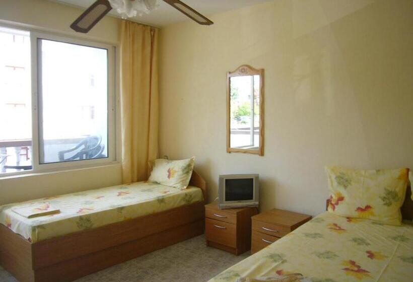 膳宿费 Guest Rooms Nia Elis Kiten