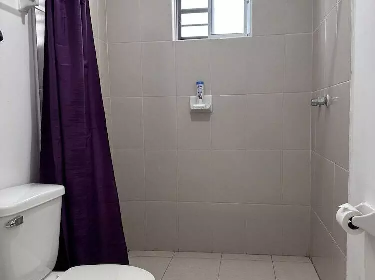 Aamiaismajoitus (B&B) Suites Apodaca