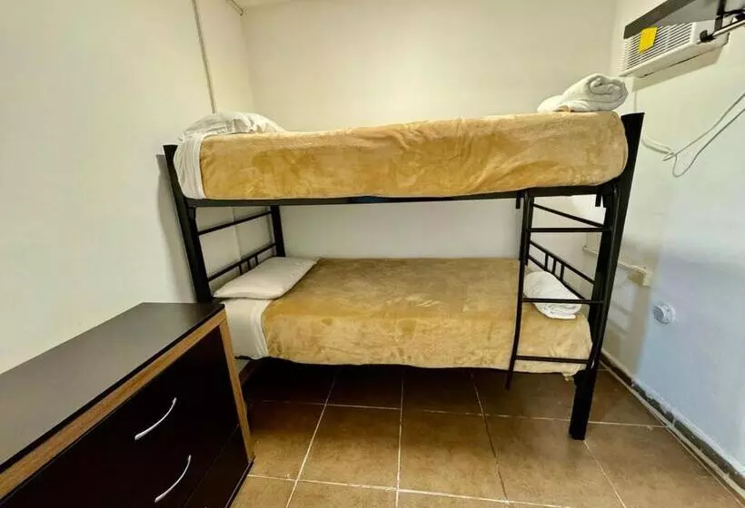 Aamiaismajoitus (B&B) Suites Apodaca