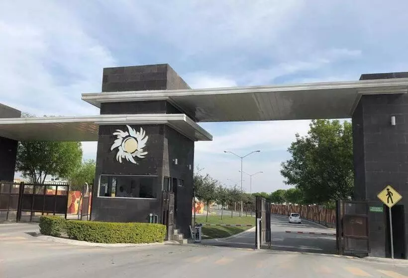 Aamiaismajoitus (B&B) Suites Apodaca