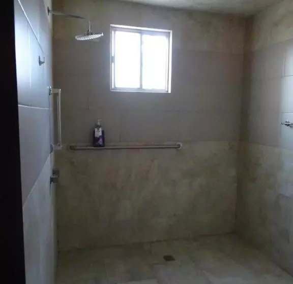 Aamiaismajoitus (B&B) Suites Apodaca