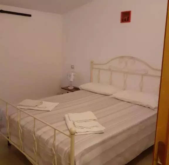 ペンション Guest House Santa Rosalia