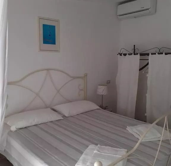 ペンション Guest House Santa Rosalia