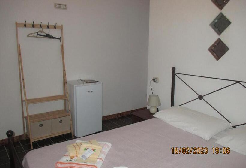 膳宿费 Guest House Santa Rosalia