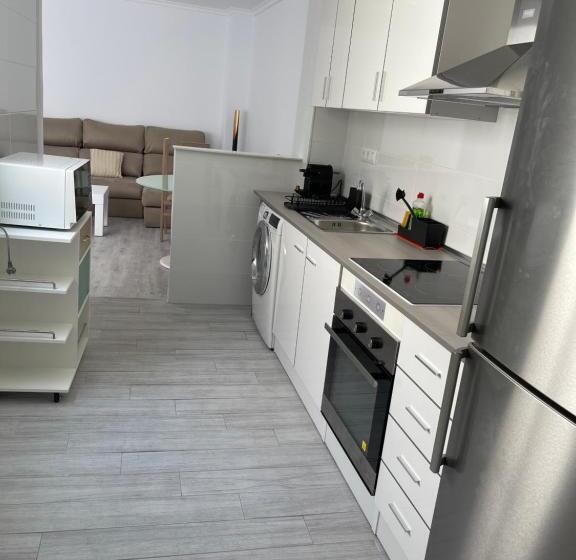 Пансион Old Town Oliva Guest Apartment