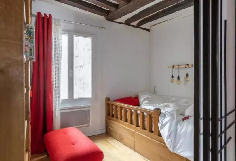 ペンション Chic Apartment In The Heart Of Paris