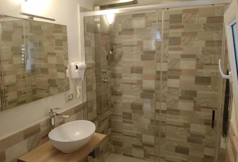 膳宿费 Guest House Santa Rosalia