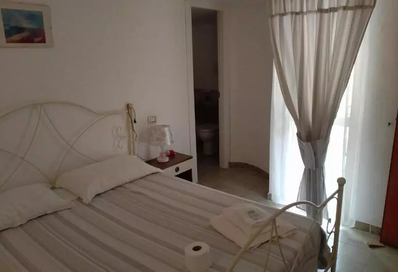 ペンション Guest House Santa Rosalia