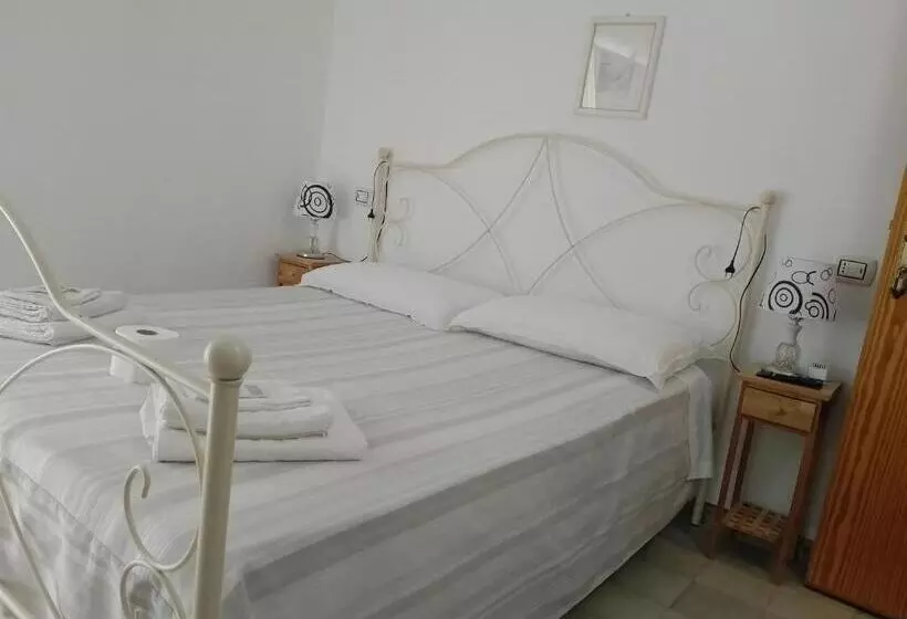 ペンション Guest House Santa Rosalia