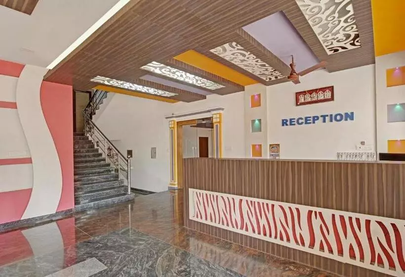 Spot On 43123 Hotel Ss Park