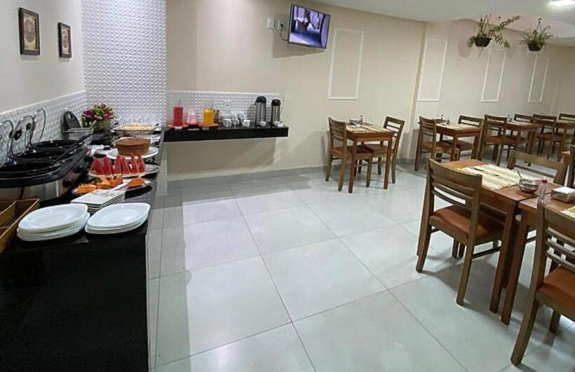 הוסטל Pousada Dubai