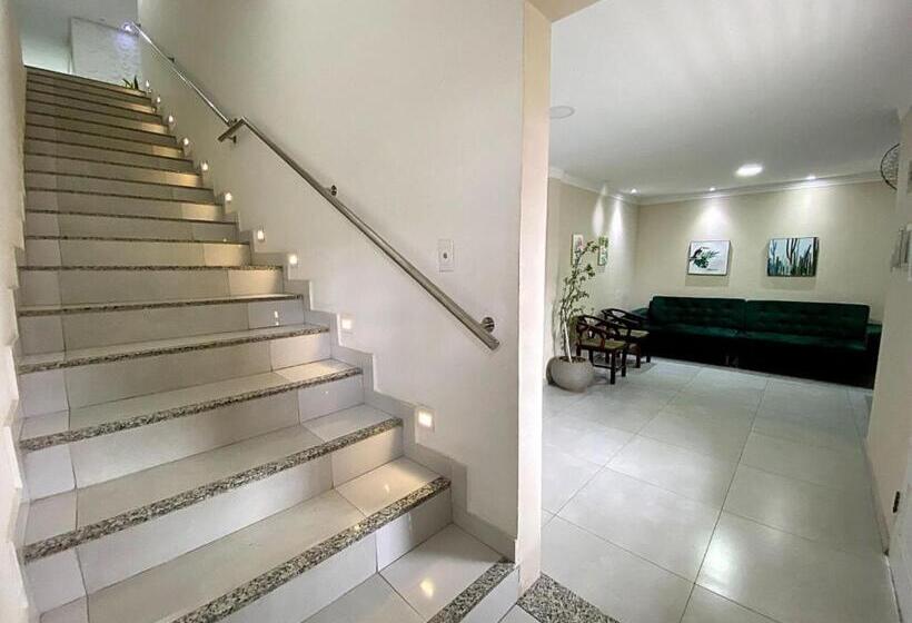 הוסטל Pousada Dubai