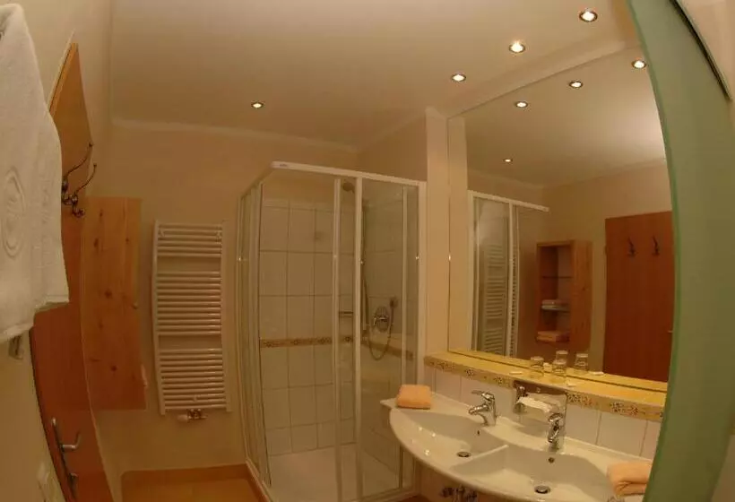 Heidi Hotel Falkertsee   Kinder