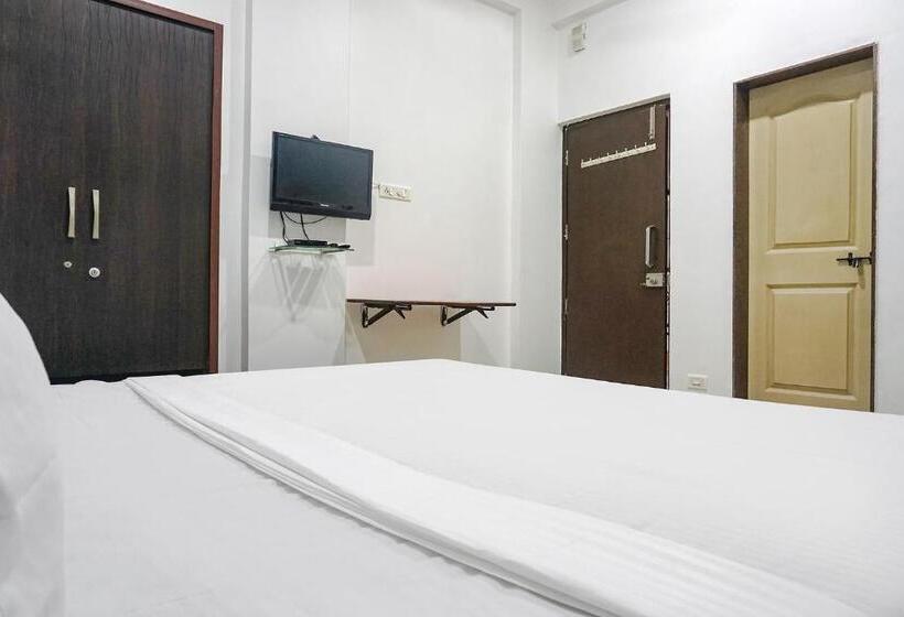 Отель Fabexpress Sahil Residency