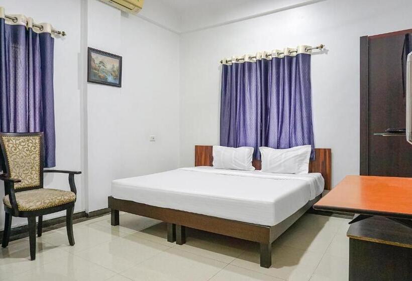 Отель Fabexpress Sahil Residency