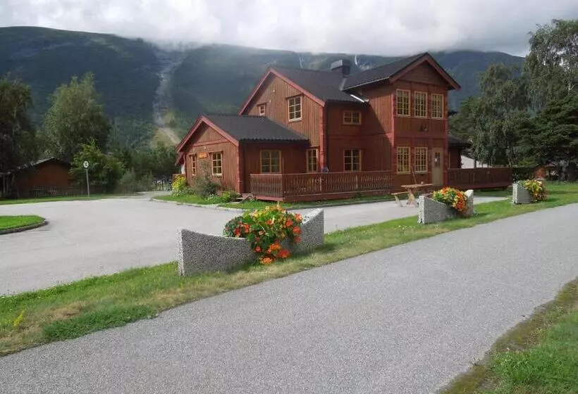 Hotelli Skjåk Turistheim