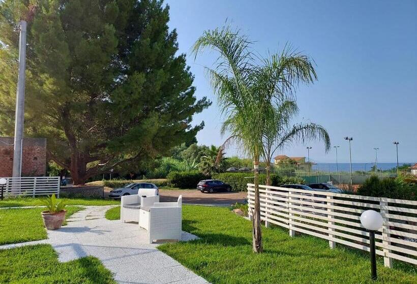 هتل Villa D Agati