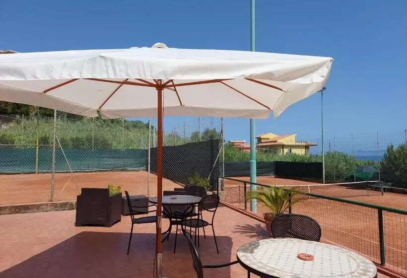 ホテル Villa D Agati