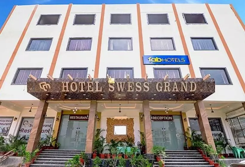 Fabhotel Swess Grand