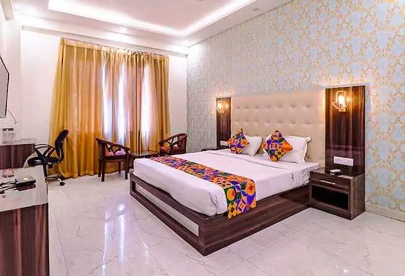 Fabhotel Swess Grand