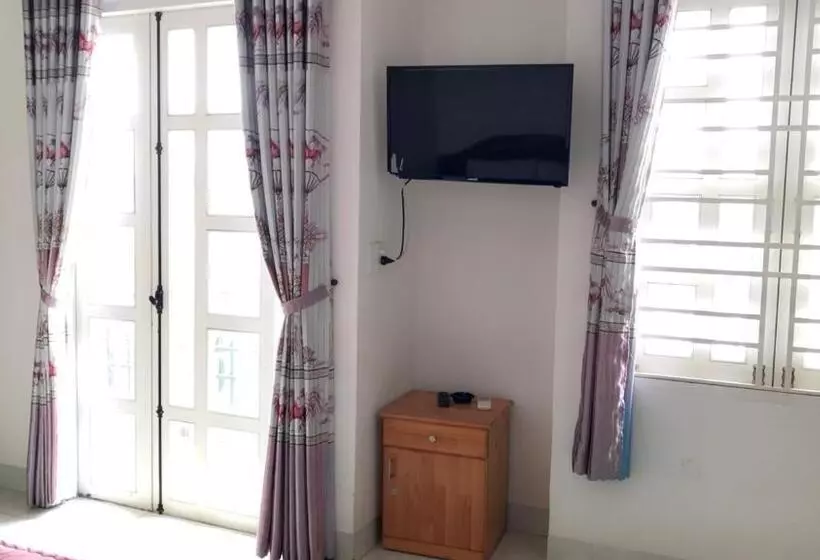 هتل Nhà Nghỉ Hoàng Hoa