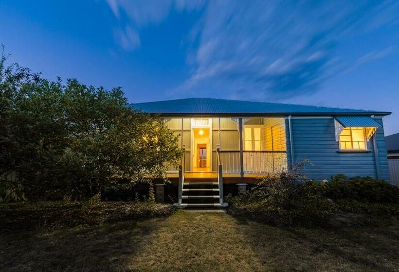 Apple Blossom Cottages